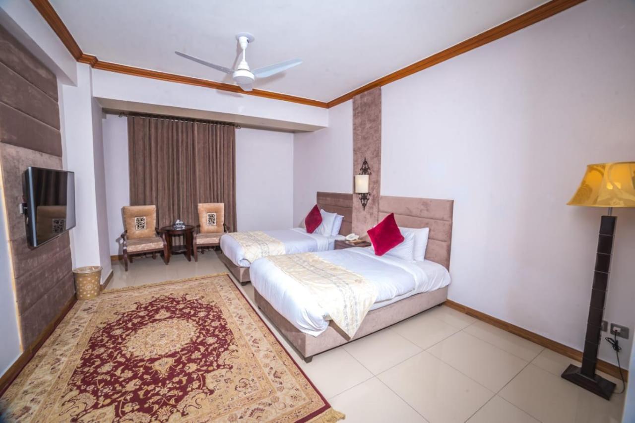 Shelton'S Rezidor Hotel Peshawar Eksteriør billede